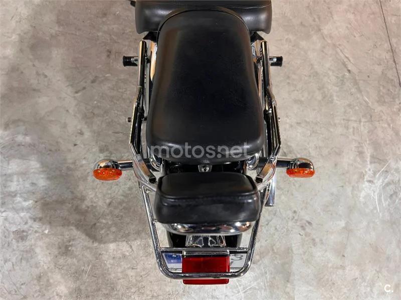 Suzuki Intruder 250 – Vista 11