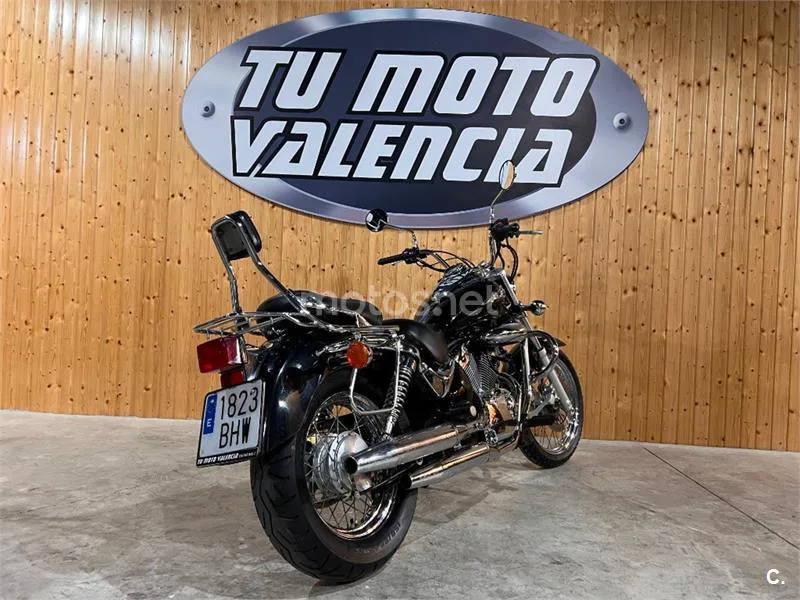 Suzuki Intruder 250 – Vista 4