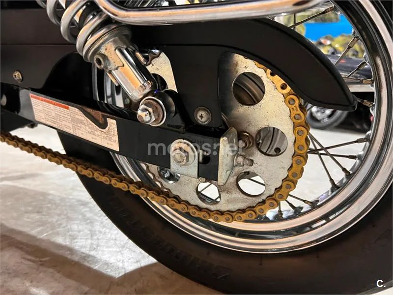 Suzuki Intruder 250 – Vista 56
