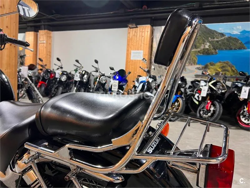 Suzuki Intruder 250 – Vista 58