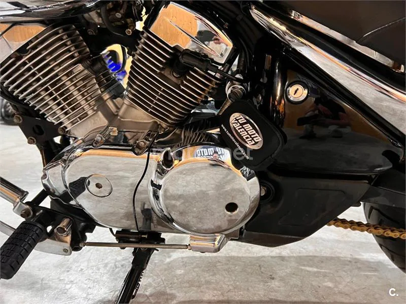 Suzuki Intruder 250 – Vista 62