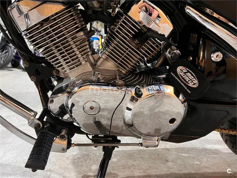 Suzuki Intruder 250 – Vista 63