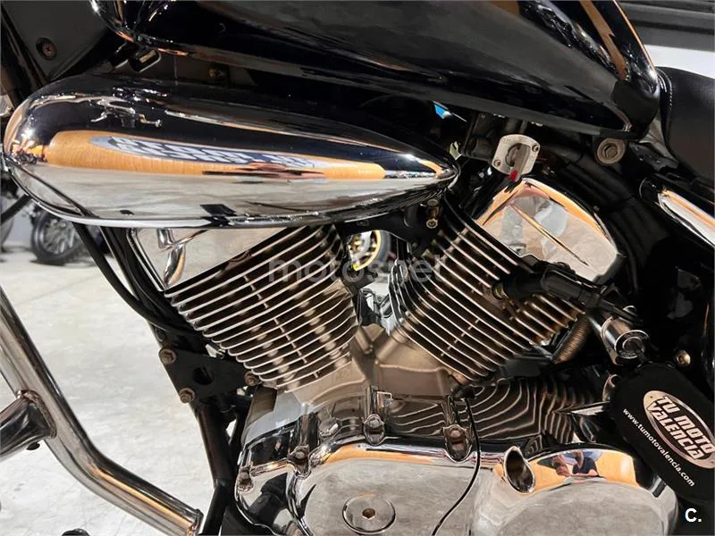 Suzuki Intruder 250 – Vista 64