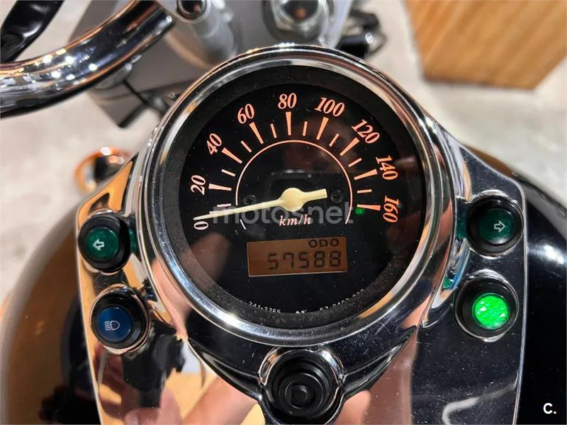 Suzuki Intruder 250 – Vista 73