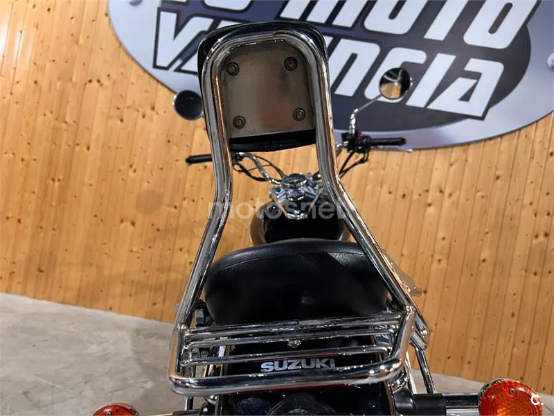 Suzuki Intruder 250 – Vista 10