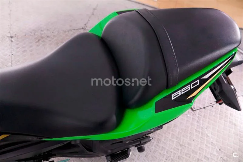Kawasaki Ninja 650 – Vista 13