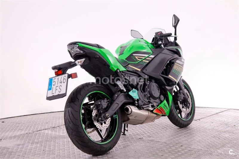 Kawasaki Ninja 650 – Vista 7