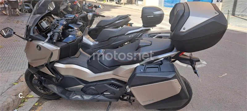 Honda Forza 750 – Vista 3