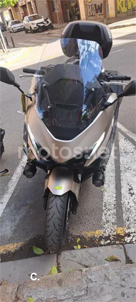 Honda Forza 750 – Vista 5