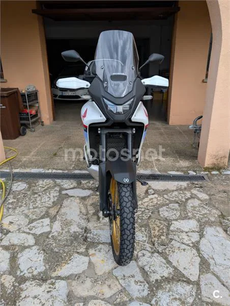 Honda XL 750 Transalp – Vista 3