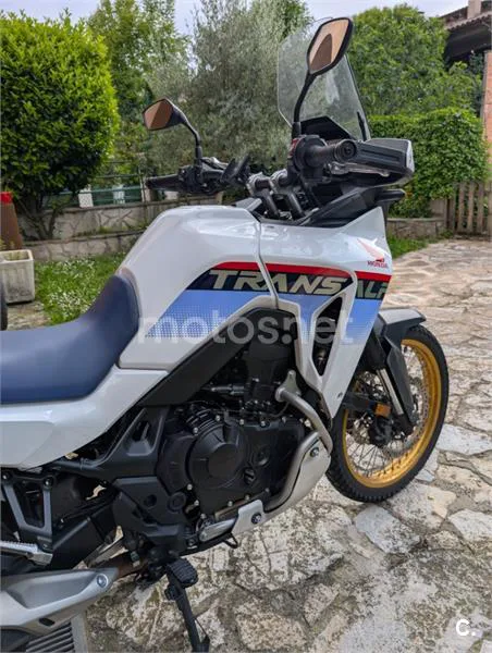 Honda XL 750 Transalp – Vista 6
