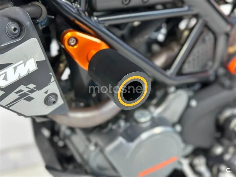 KTM 125 – Vista 8