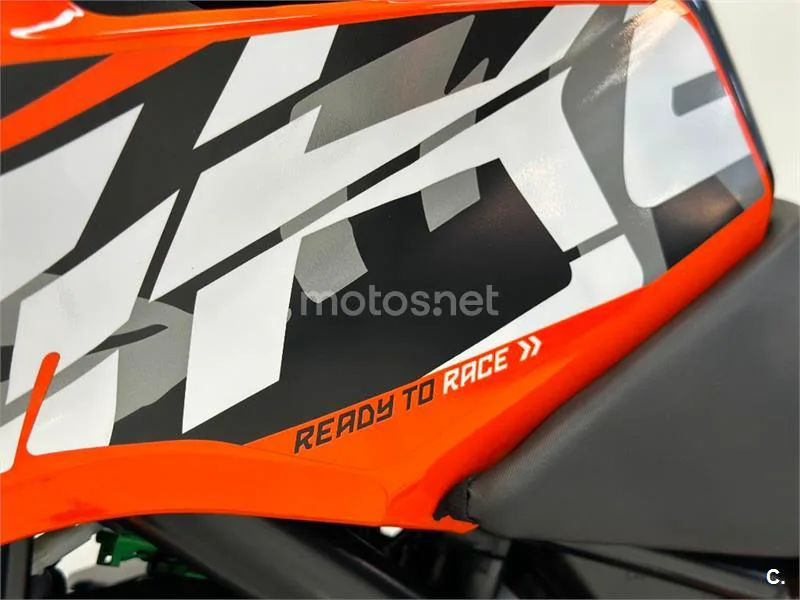KTM 125 – Vista 9