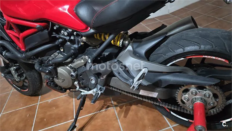 Ducati Monster 1200 – Vista 3