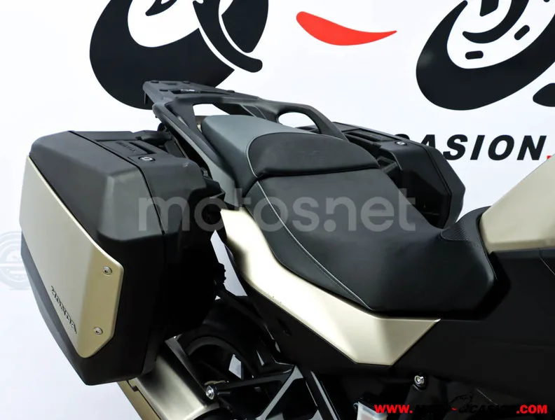 Honda NT1100 – Vista 11