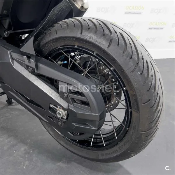 Honda X-ADV – Vista 8