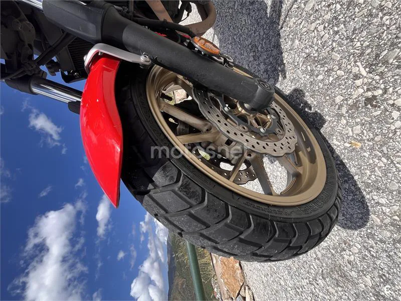 Yamaha XSR 700 – Vista 4