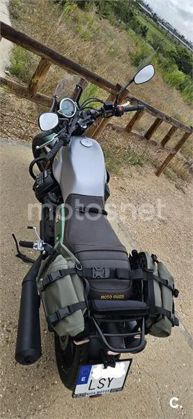Moto Guzzi V7 – Vista 2