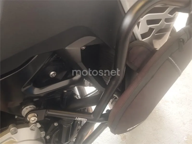 BMW F 750 – Vista 17