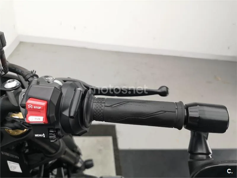 Yamaha XSR 900 – Vista 8