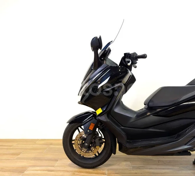 Honda Forza 125 – Vista 8