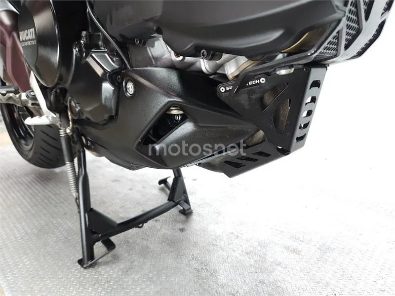 Ducati Multistrada 1200 S – Vista 15