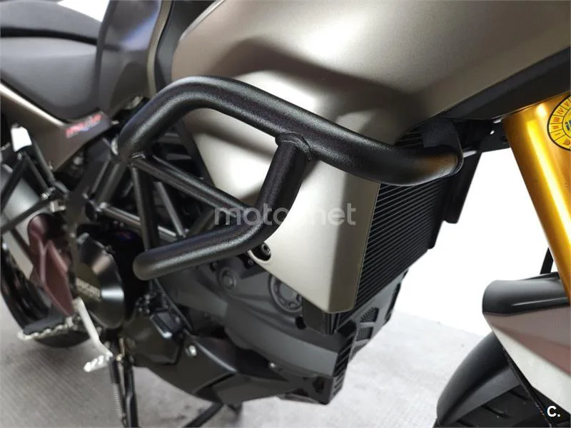 Ducati Multistrada 1200 S – Vista 16