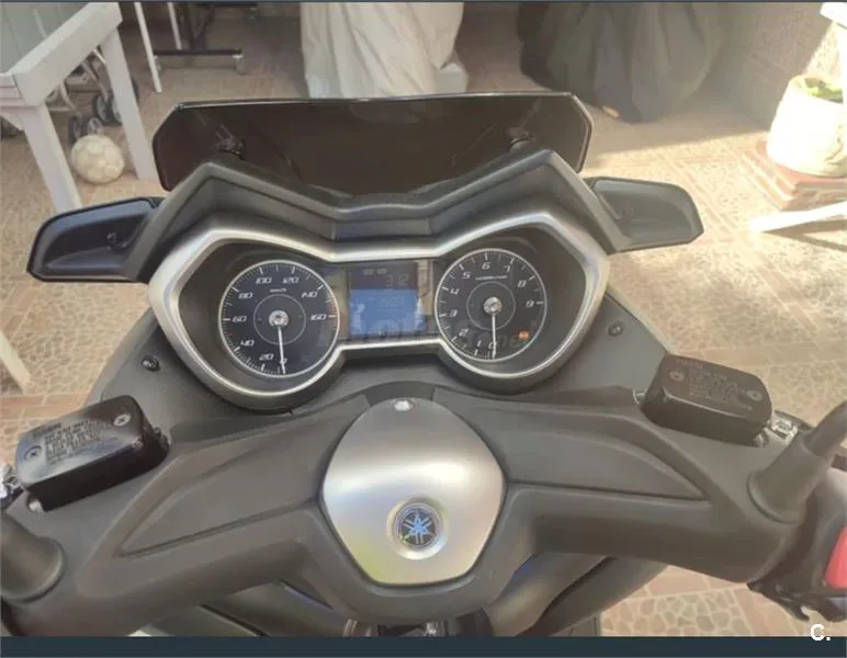 Yamaha XMAX 300 – Vista 3
