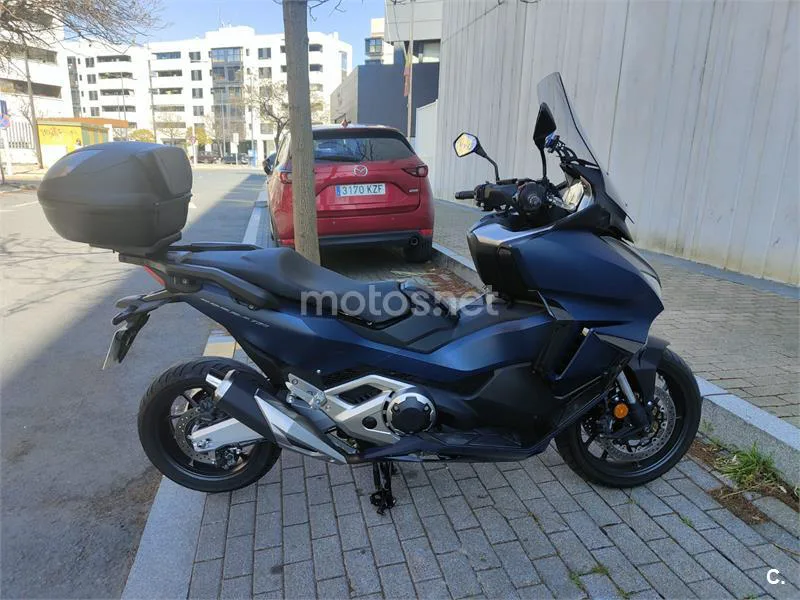 Honda Forza 750 – Vista 3
