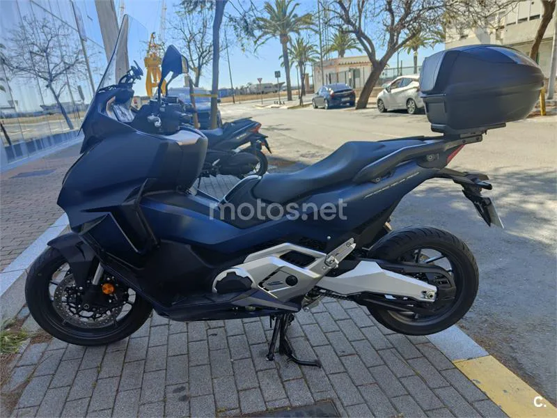 Honda Forza 750 – Vista 4