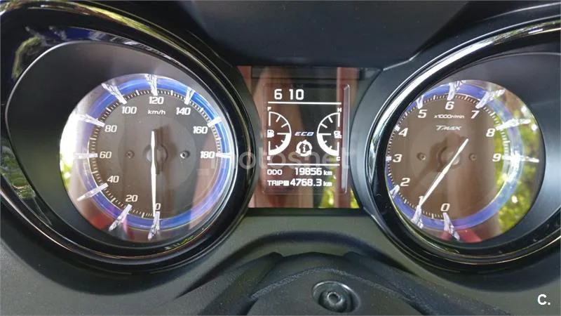 Yamaha TMAX 530 – Vista 6