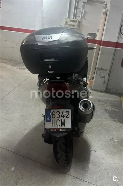 Yamaha TMAX 500 - Vista 4