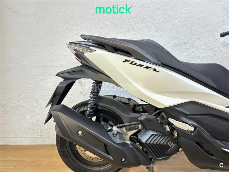 Honda Forza 125 – Vista 3