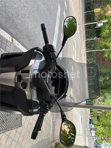 Piaggio MP3 400 – Vista 2