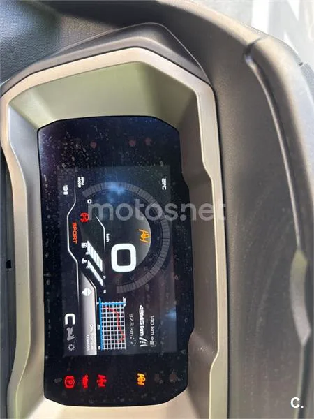 Piaggio MP3 400 – Vista 3