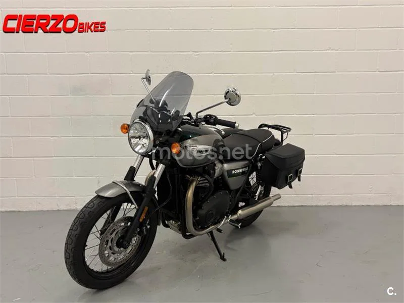 Triumph Bonneville T100 – Vista 7