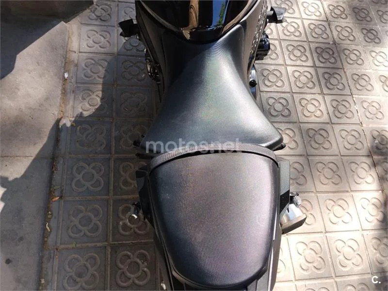 Suzuki GSX-S – Vista 11