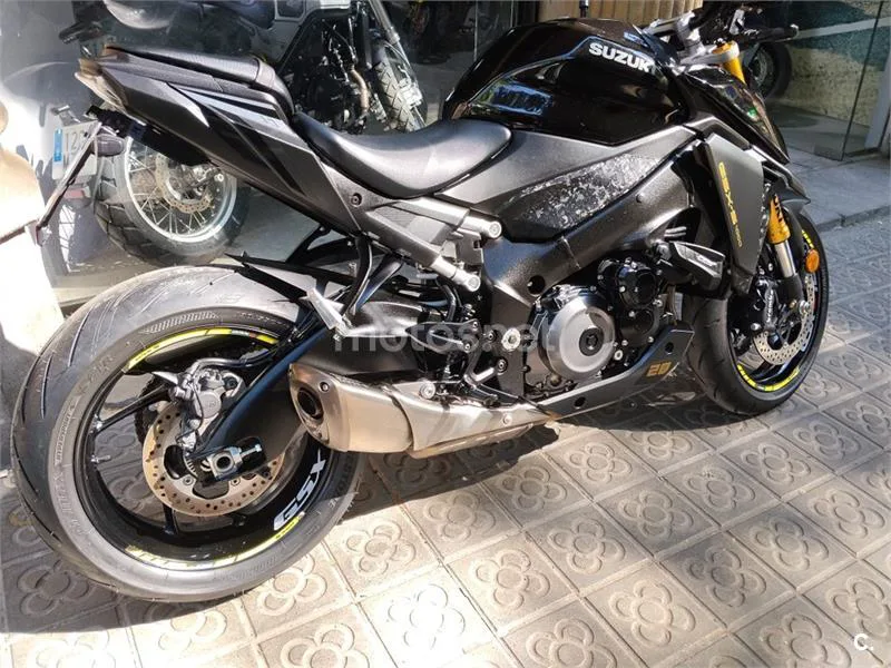Suzuki GSX-S – Vista 4