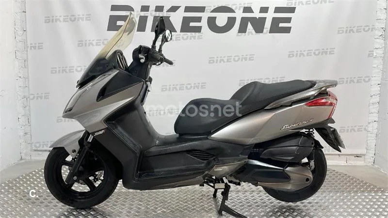 Kymco Super Dink 300 – Vista 5