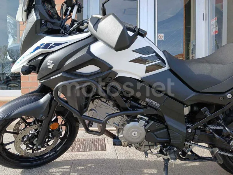 Suzuki V-Strom 650 – Vista 11