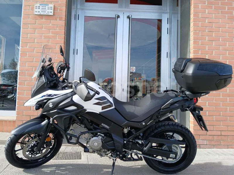 Suzuki V-Strom 650 – Vista 13