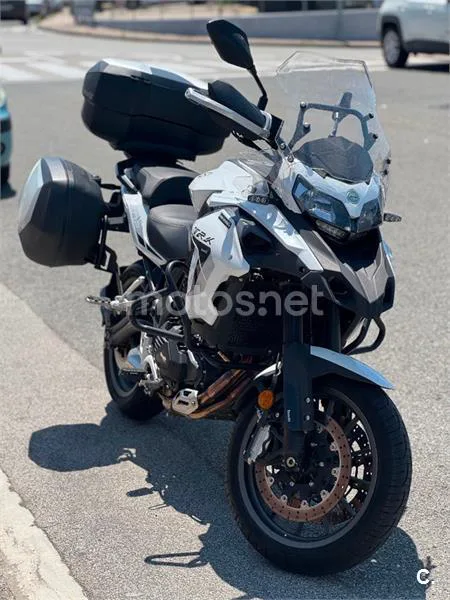 Benelli TRK 502 – Vista 3