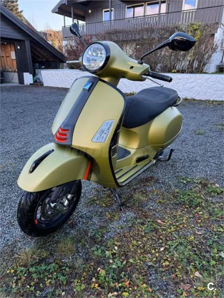 Vespa GTS 300 – Vista 2