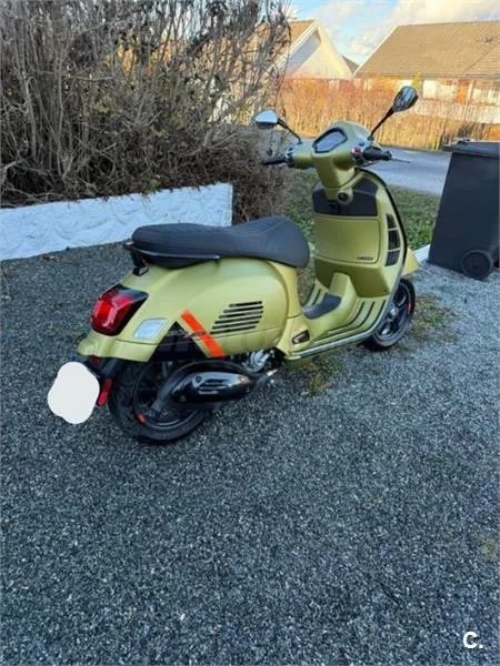 Vespa GTS 300 – Vista 4