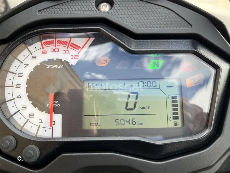 Benelli TRK 502 – Vista 10