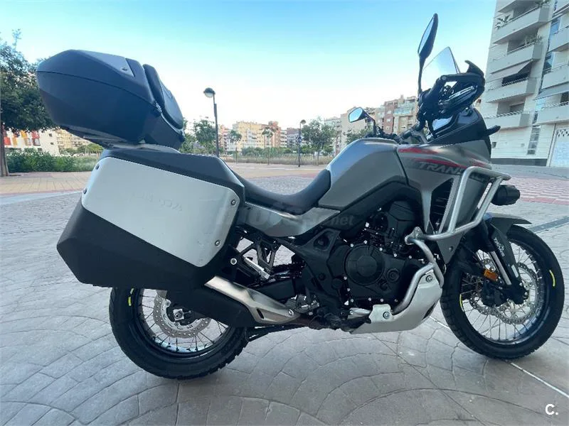 Honda XL 750 Transalp – Vista 3