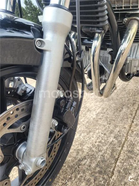 Honda CB 750 Seven Fifty – Vista 5