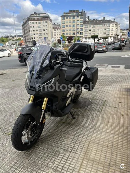 Honda X-ADV – Vista 6