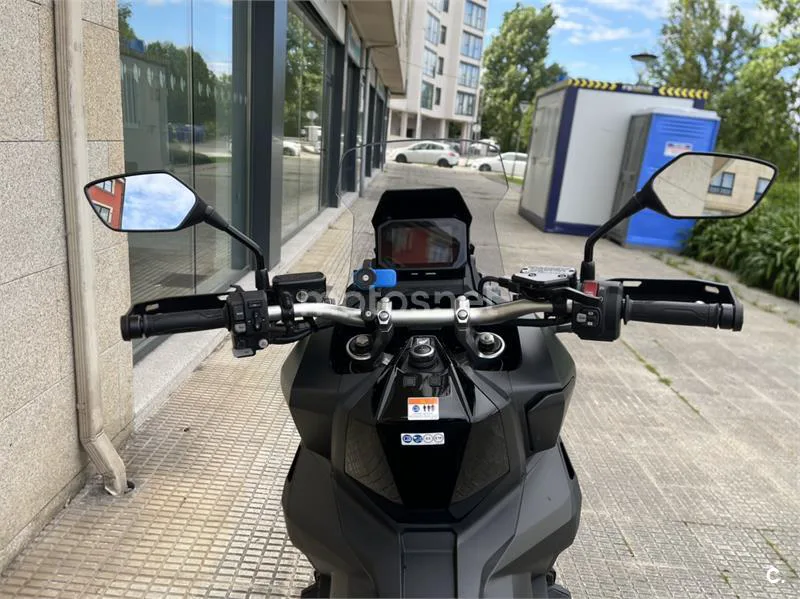 Honda X-ADV – Vista 7