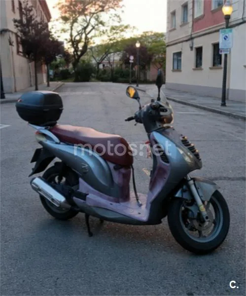 Honda Pasión 125 - Vista 3